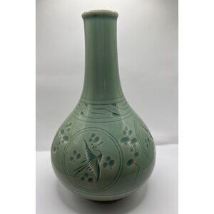 Korean Crane Celadon Incised Thousand Crane Porcelain Bud Vase Vintage 7 1/4”